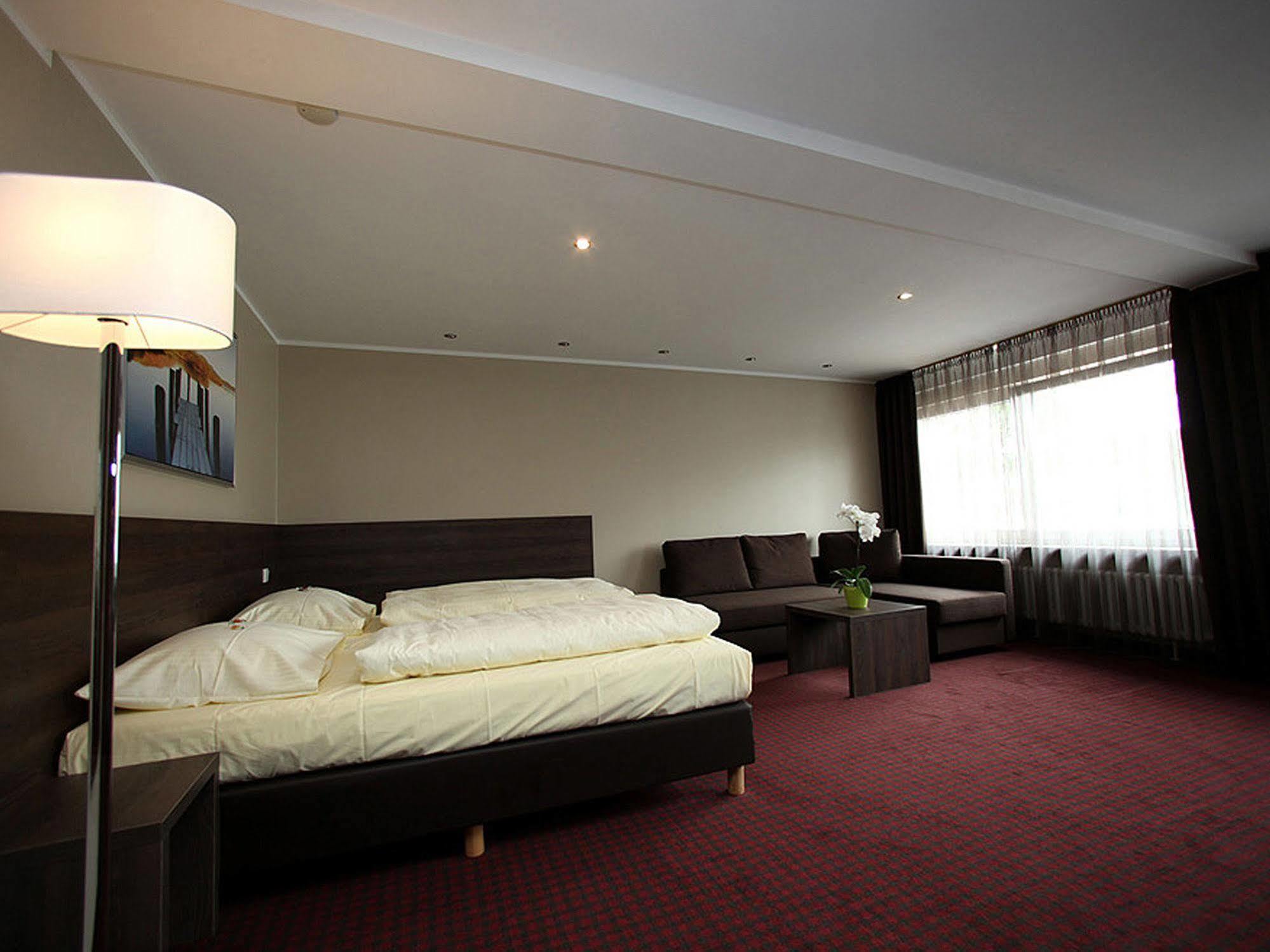 Sonnenhof Hotel เมลซุงเงิน ภายนอก รูปภาพ
